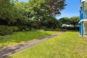 Southerly Communal Gardens- click for photo gallery